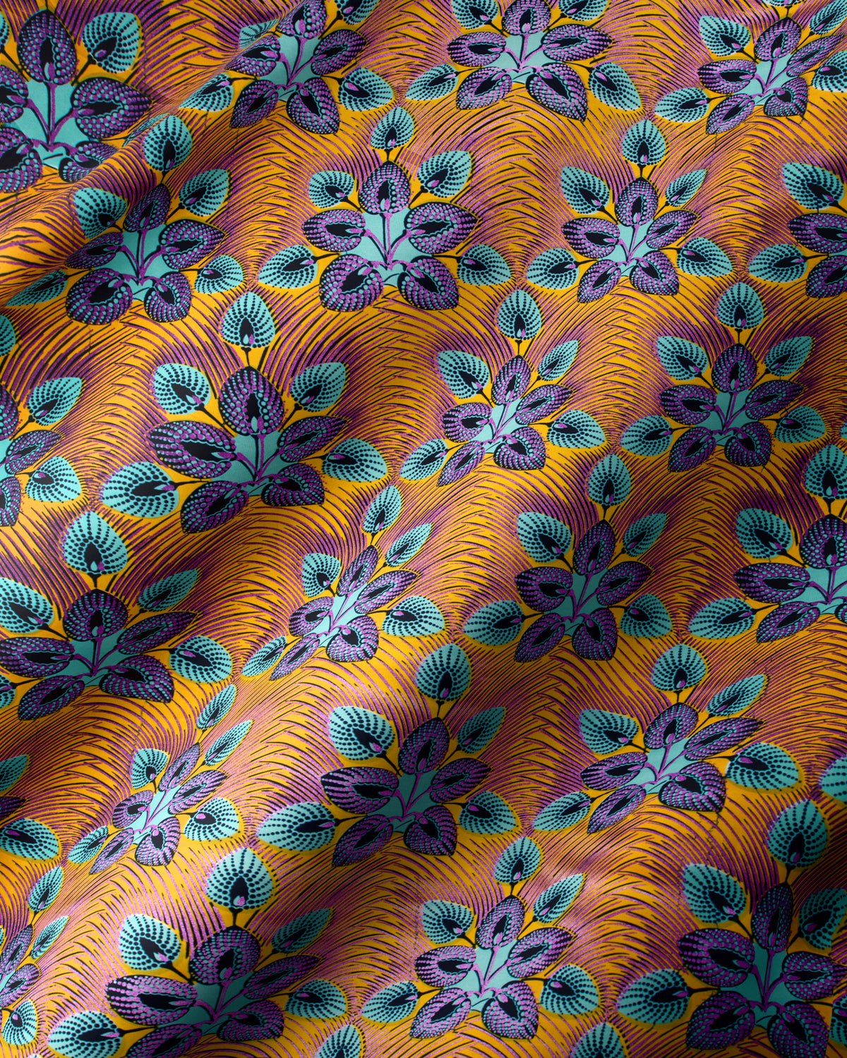 Wax Hollandais | VL03049.017 | Lilac Embellished